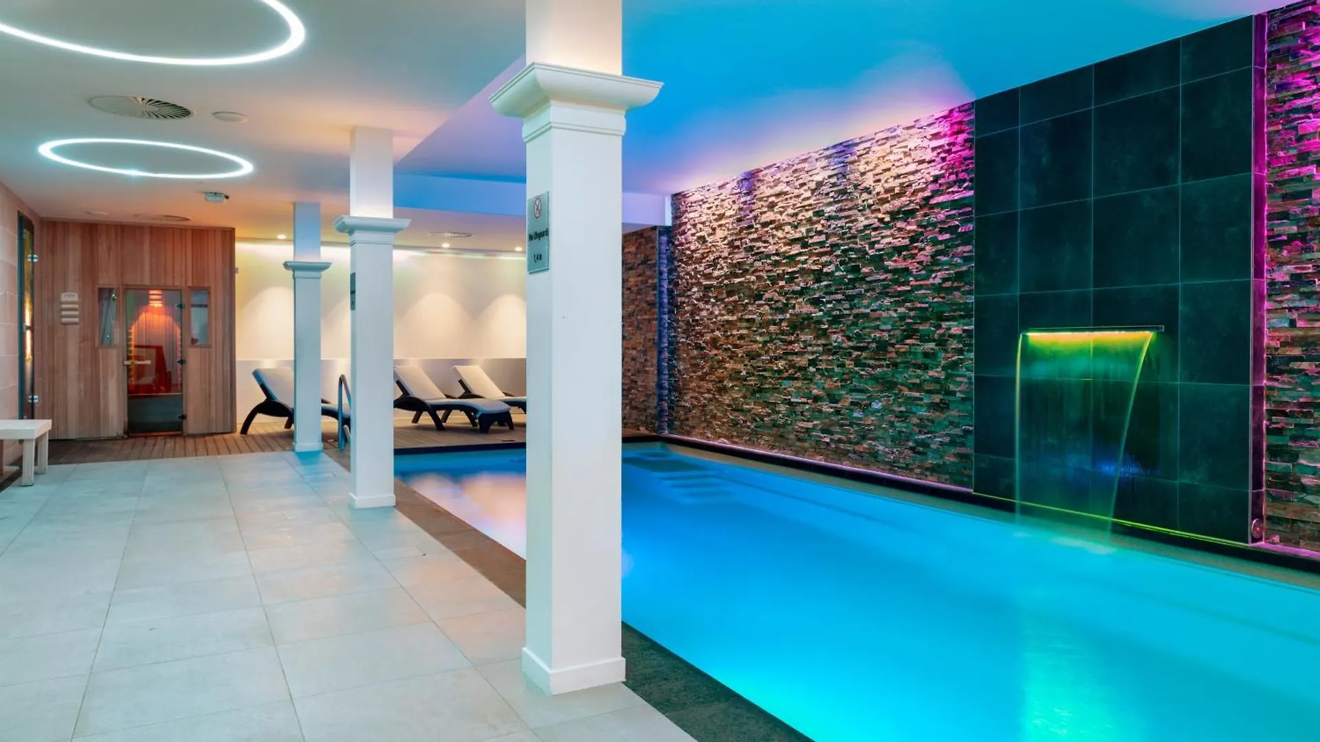 Corendon Amsterdam New-West, A Tribute Portfolio Hotel contacts