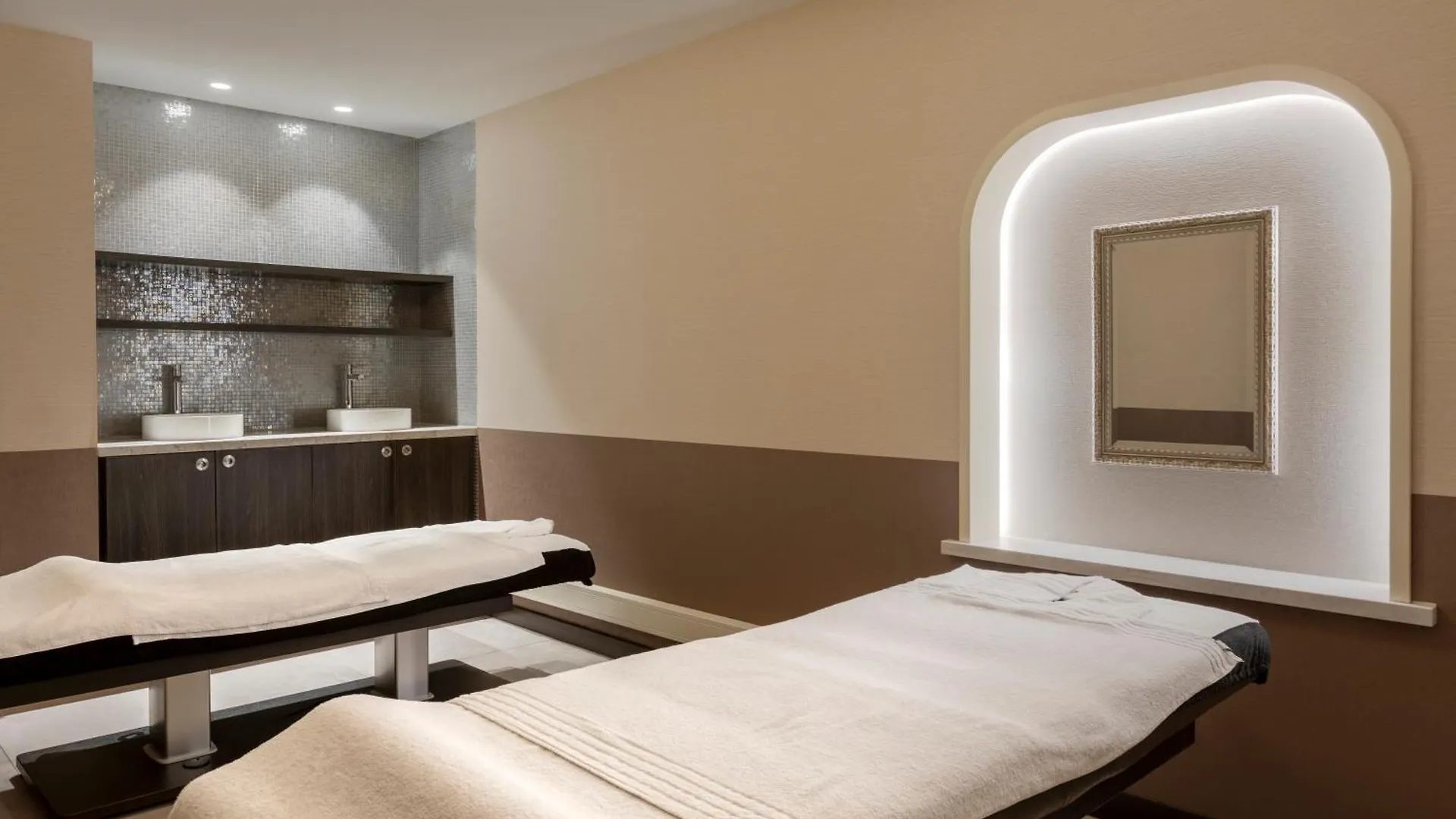 ****  Corendon Amsterdam New-West, A Tribute Portfolio Hotel Нидерланды